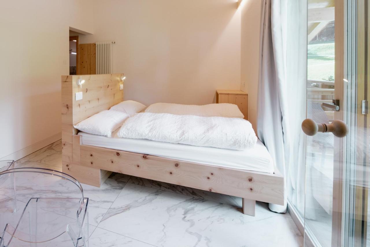 Garnì Aurora Bed&Breakfast Soraga di Fassa Exterior foto