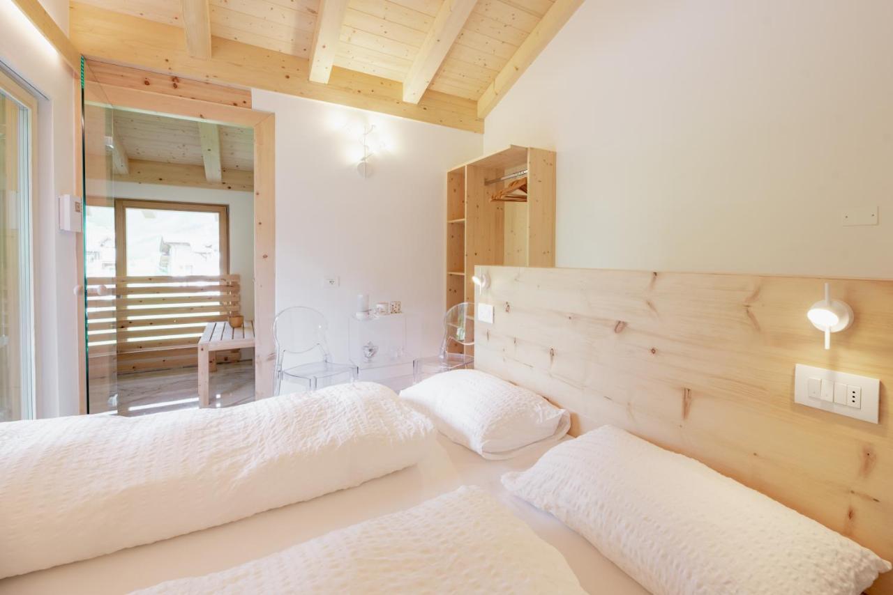 Garnì Aurora Bed&Breakfast Soraga di Fassa Exterior foto