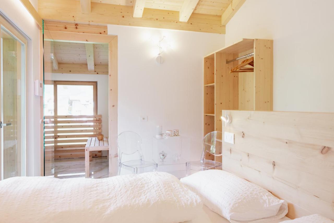 Garnì Aurora Bed&Breakfast Soraga di Fassa Exterior foto