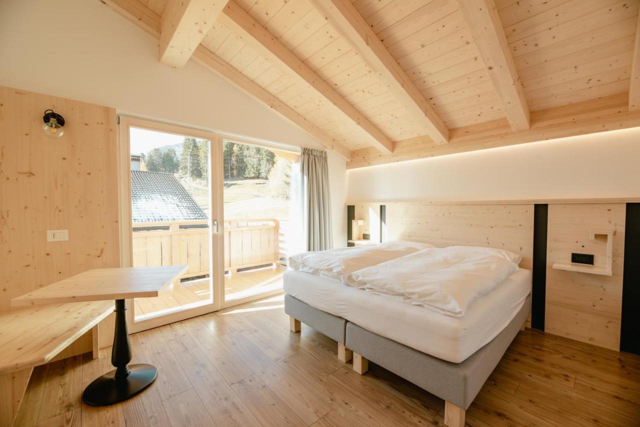 Garnì Aurora Bed&Breakfast Soraga di Fassa Exterior foto