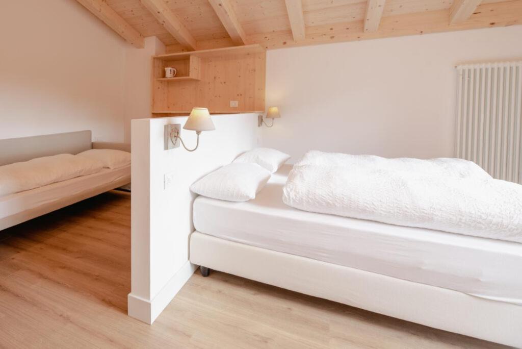 Garnì Aurora Bed&Breakfast Soraga di Fassa Exterior foto